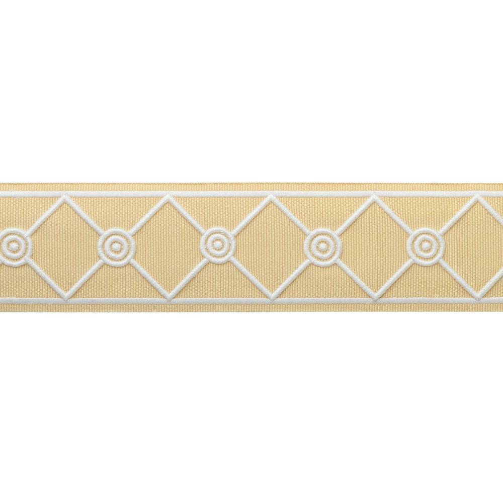 MDS Embroidered Lattice Border